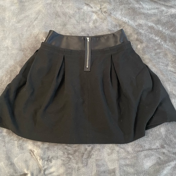 Badgley Mischka NWT Pleated Retro Skirt Size 8 - Picture 2 of 3